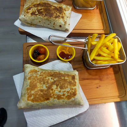 Istanbul Pizza Kebap Burger Grill-Kebab-Pizzeria-Biella-Biella
